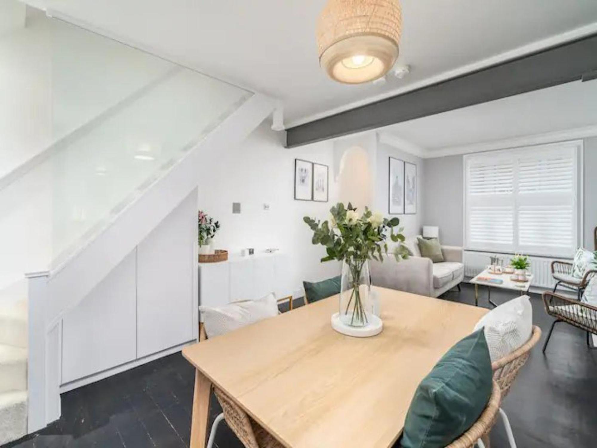 Pass The Keys Luxury 2 Bedroom Townhouse In *